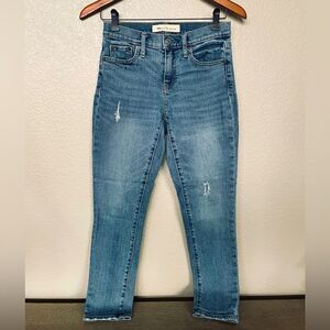 Gap 1969 Best Girlfriend Cropped Jeans 24